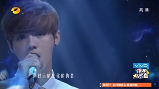 اجرای آهنگ Moonlight از اکسو توسط چن و لوهان (ورژن چینی) در Happy Camp 140710