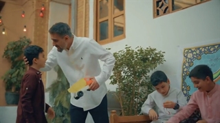 سرود هدیه اسباب بازی با اجرای مشترک پویانفر و هلالی