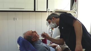 کاشت ایمپلنت دندان در کلینیک دکتر آقاجری