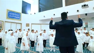 سرود جهانی سلام فرمانده و سلام یا مهدی به انگلیسی در استرالیا و زیر نویس فارسی