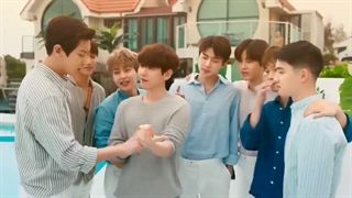 تبلیغ ضد آفتاب اکسو ^_^