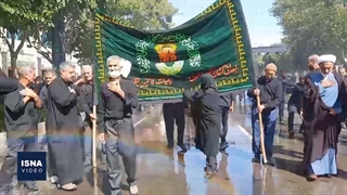 دسته‌های عزاداری مشهد در روز عاشورا
