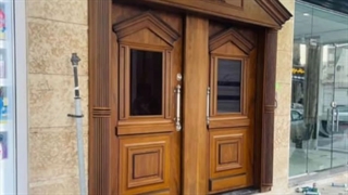 درب چهارچوب چوبی