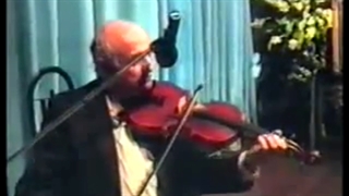 ویولن نوازی همایون خرم در یادبود اسدالله ملک