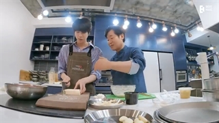 ولاگ جین ( زیرنویس فارسی) bts jin vlog