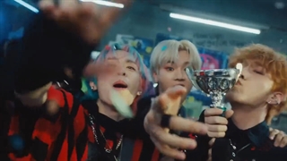 موزیک ویدیو Test Me از گروه xdinary heroes ( با زیرنویس فارسی ) MV Test Me