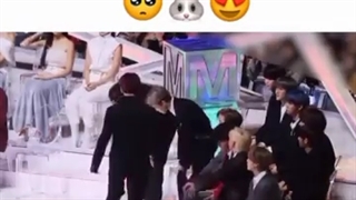 کوک فرشته ی مهربون ما ⁦♡(ӦｖӦ｡)⁩