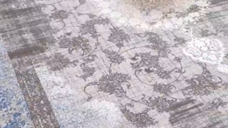 فرش ماشینی افرند ۱۲۰۰ شانه گل برجسته زمینه صدفی کد ۲۲۶۵