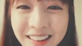 "نزار بهت بگن زیبا نیستی":))