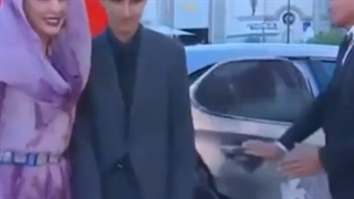 حضور لیلا حاتمی و پسرش بر روی فرش قرمز اختتامیه جشنواره ونیز