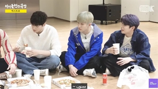 هدایای اعضای گروه آسترو برای ام جی در ارتش (با زیرنویس فارسی) - ویژه برنامه سربازی ام جی عضو گروه آسترو  + کپ