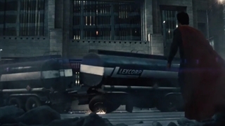 آکوامن علیه سوپرمن