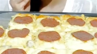 نمیدونم چی میخوره