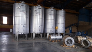 ساخت انواع مخازن در همدان 38218942 081