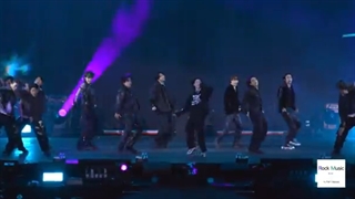 اجرای آهنگ run bts در کنسرت بوسان 2022