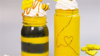 تزیین کیک با روش هنرمندانه با مواد اولیه ساده