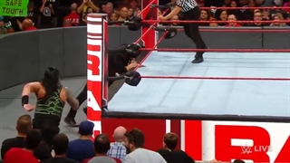 مسابقه Roman Reigns vs. Constable Baron Corbin: Raw, Aug. 6, 2018