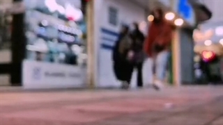 اجرای خیابانی آهنگ بی احساس از شادمهر عقیلی (سهیل غلامی روچی)(احمدرضا غلامی روچی)