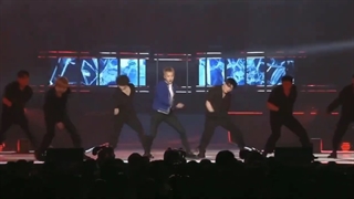 اجرای آهنگ Shake از شیومین در کنسرت SM TOWN in Tokyo 2022 (Day 2)