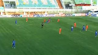 صحنه پنالتی بحث برانگیز استقلال خوزستان