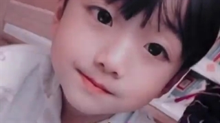 جونگ کوک پنج ساله ♡♡♡♡♡