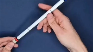 نحوه چرخوندن مداد و خودکار بین انگشتان