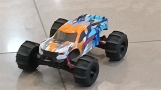 ماشین تایفون آفرود کنترلی مدل 660-MT