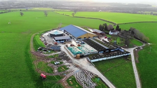 ساختمان و جایگاه دامداری مدرن