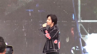 فنکم اجرای آهنگ Let it be از سوهو در MIK Festival in London 2022