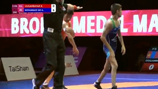 BRONZE FS - 41 kg: B. UUGANBAYAR (MGL) v. A. MOHAMMADI MO (IRI)