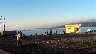 مجسمه های علی و نینو