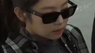 به کویین جنی تعظیم کنید