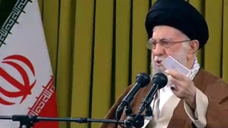 چگونه مشکلات کشور حل می شود؟