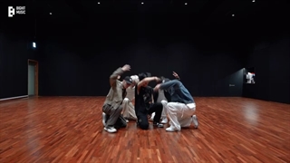 دنس پرکتیس اجرای "txt" در مراسم "MMA2022 award"