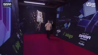 TXT در ردکارپت مراسم MAMA2022