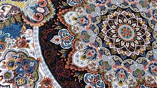 فرش 700 شانه ارزان قیمت - طرح گلریز رنگ سرمه ای با تراکم 2100