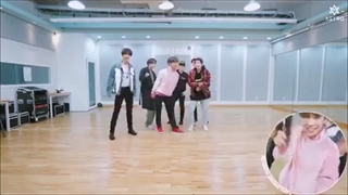 Astro ، فانی مومنت های آسترو ⁦^⁠_⁠^⁩