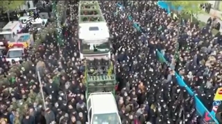 تشییع شهدای گمنام از دانشگاه تهران بسوی معراج شهدا