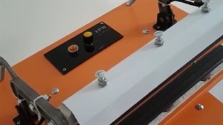 دستگاه دوخت و پرس پلاستیک پدالی09190951876