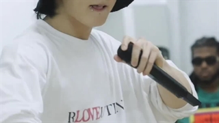 پشت‌صحنه‌ی تمرین آهنگ Seven جونگکوک برای کنسرت تابستانی GMA نیویورک