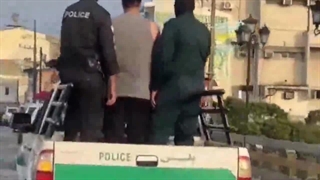 گرداندن شرور قمه بدست در تنکابن توسط پلیس آگاهی