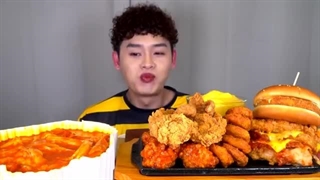 Mukbang /asmr
