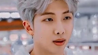 تولد نامجونی♡♡ بهترین لیدر بی تی اس و آرمی مبارک ♡♡ تولد ۲۹ سالگی نامجون. ( 12 سپتامبر 1994)