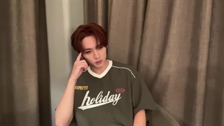 لایو لینو ( STRAY KIDS ) در تاریخ 2023.8.21  همراه زیرنویس فارسی آنلاین ♡♡ کپ.