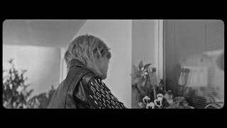 موزیک ویدیو آهنگ blue از تهیونگ بی تی اس