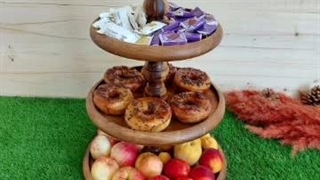 استند سه طبقه خمره ای ساخته شده با چوب گردو