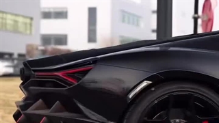 لامبورگینی 2025: تکنولوژی و طراحی جدید در خودروهای سوپر اسپرت