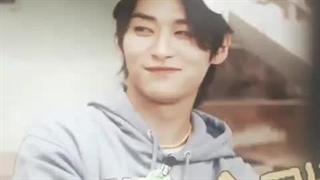 خنده هاش از کل زندگیم خوشگلتره IOI