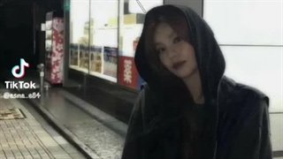 انقدر حالم خوبه که دارم میخندم :پوزخند: