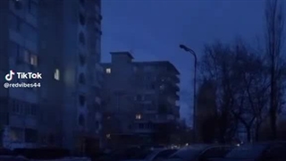 ولی من عاشق این رنگ هوام